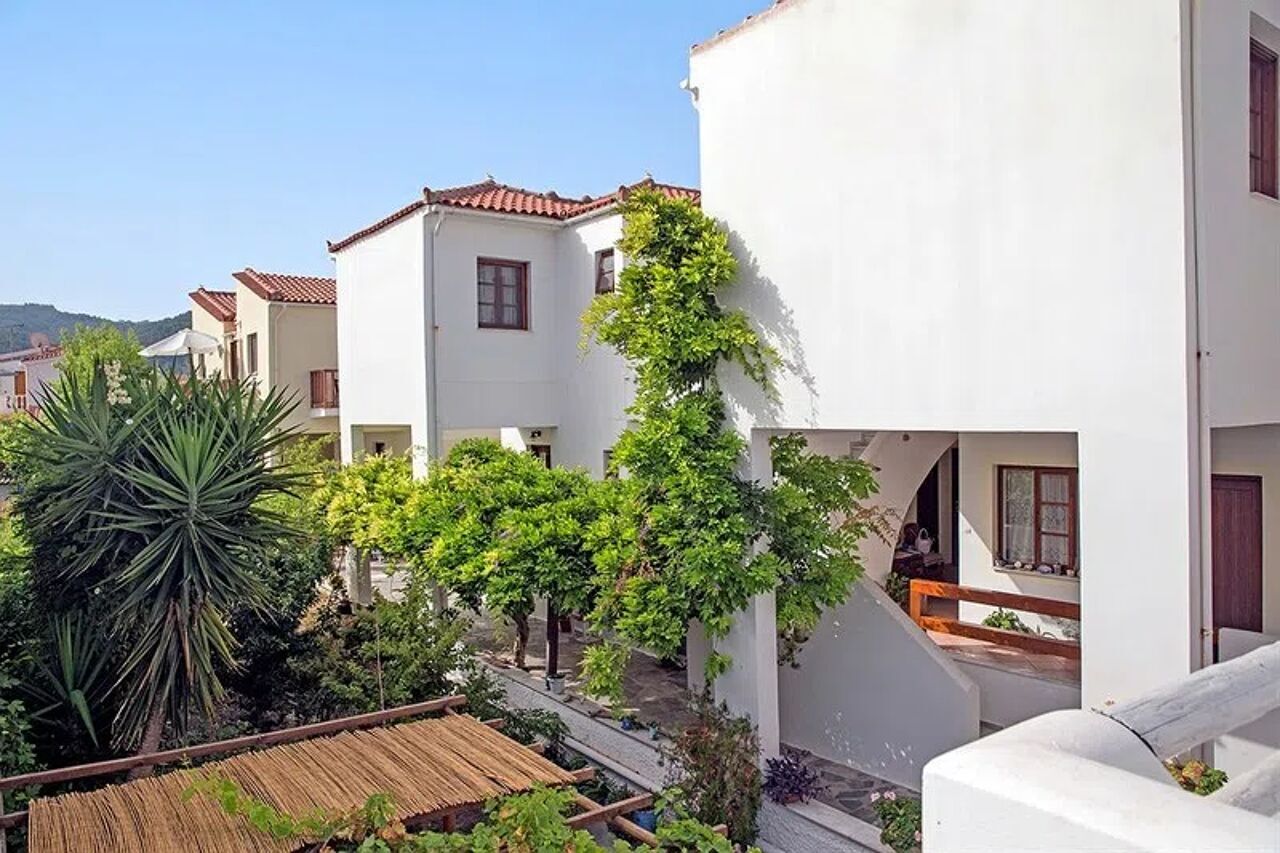 Maria Studios and Apartments
