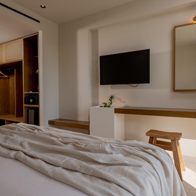 Iskios Suites - adults only